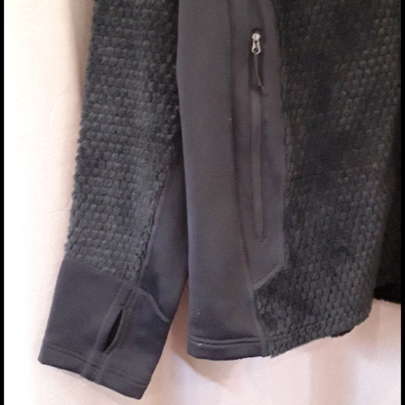 The North Face fleece jacket - Picture 2 of 3